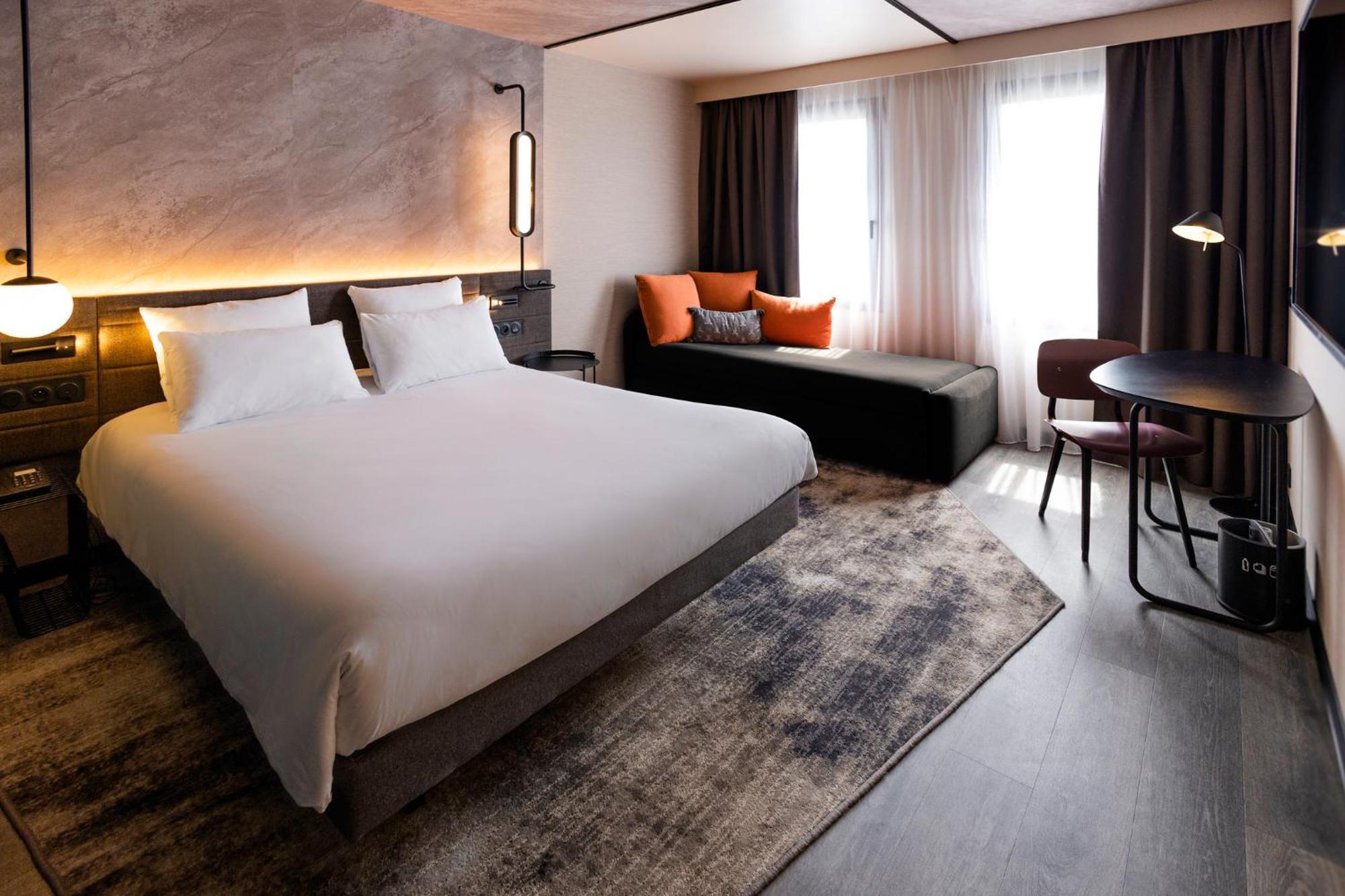 Novotel Paris Suresnes Longchamp Экстерьер фото
